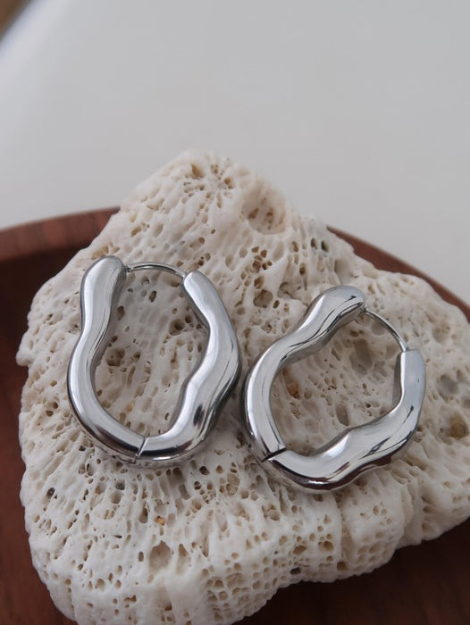 Non-Tarnish Oval Hoop Earrings