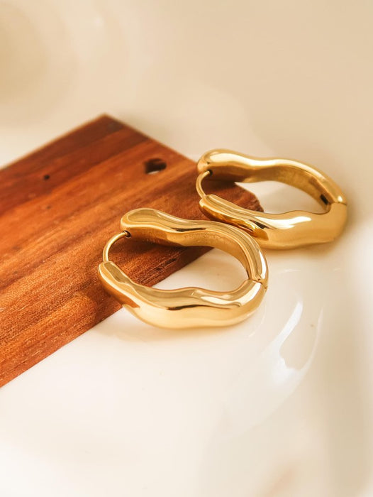 Non-Tarnish Oval Hoop Earrings